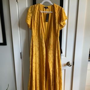 Lulu’s Yellow Splendid Jacquard Wrap Maxi Dress